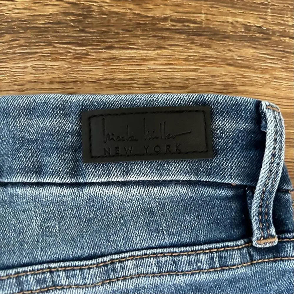 NICOLE MILLER High Rise Soho Slim Straight Cut off Jeans Washed Blue Sz 4 EUC - Picture 10 of 14